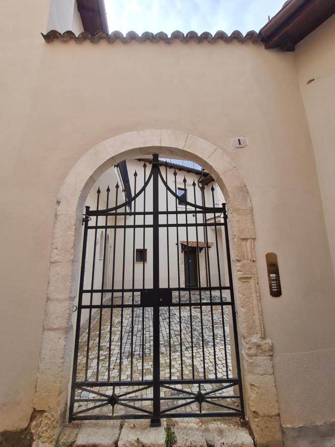 Appartamento Dimora Degli Angeli LʼAquila Esterno foto